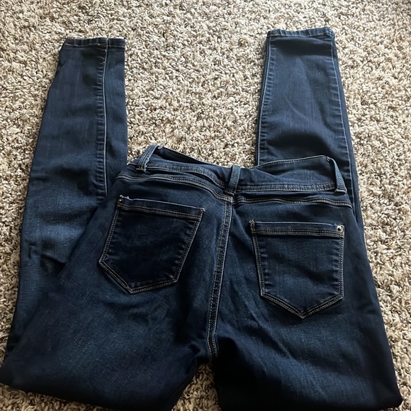 Gently worn over time. Good condition. Skinny jeans - Picture 2 of 3
